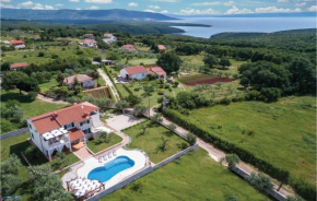 Отель Four-Bedroom Holiday home with Sea View in Krnica  Перушки